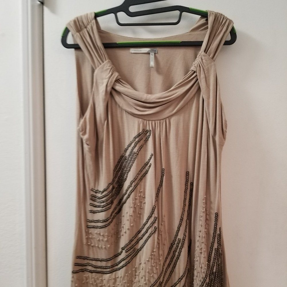 drapoe neck tank top with 3d knts and sequin embroidery